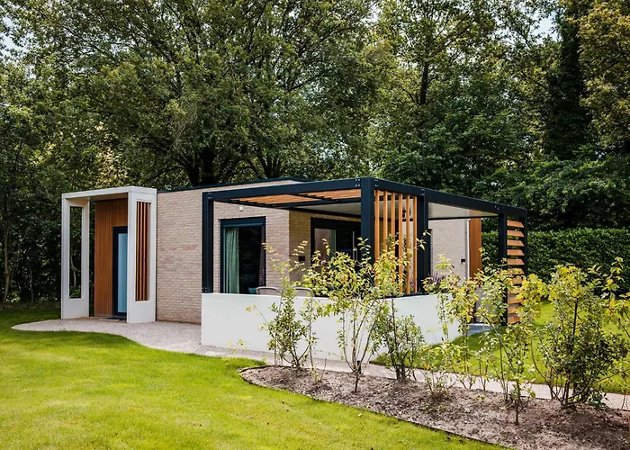 בית נופש Calming Hideaway In Veluwe *