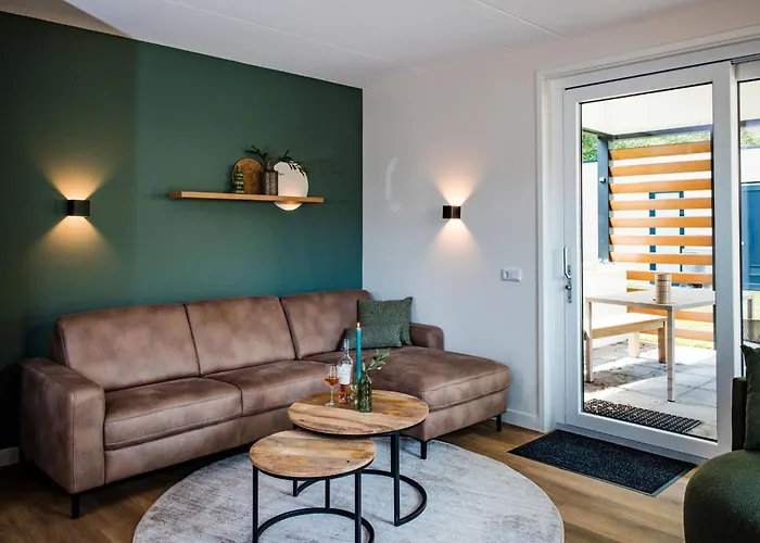 בית נופש Calming Hideaway In Veluwe